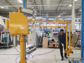 氣動助力機(jī)械手-壓縮機(jī)